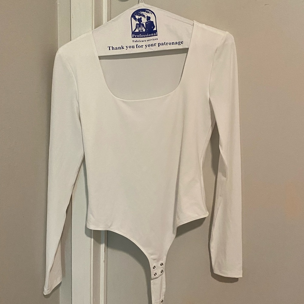 White long sleeve bodysuit